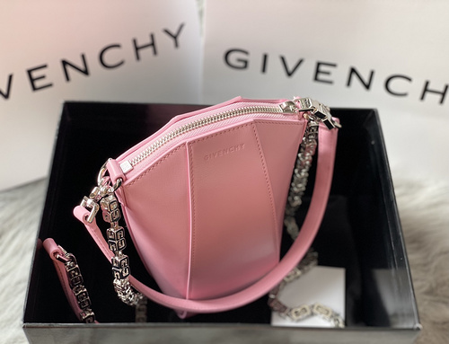 Givenchy-c3807374